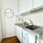 Apartment New 355 Celine- Cosy Center Paris