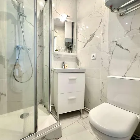 New 355 Celine- Cosy Center Apartamento